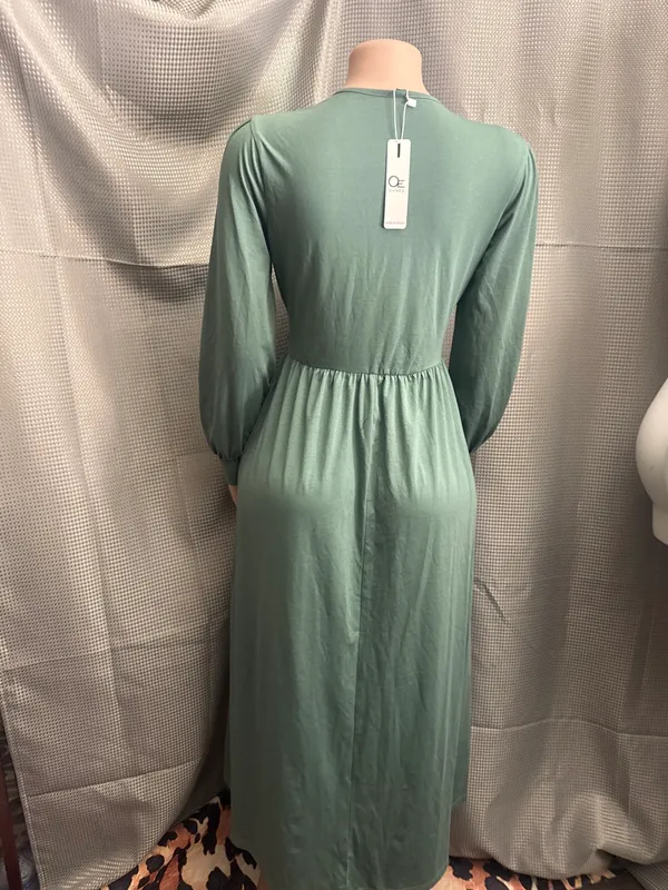 New medium dress with pockets and long sleeve - Image 3
