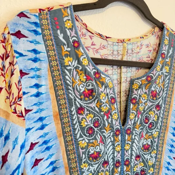 Soft Surroundings Fifi embroidered tunic top, 3/4 bell sleeve, sz M - Image 3