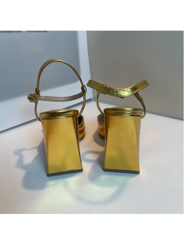 Steve Madden Women's Mosaic Gold Leather Sandals shoes Sz 6 Fairy - Image 4
