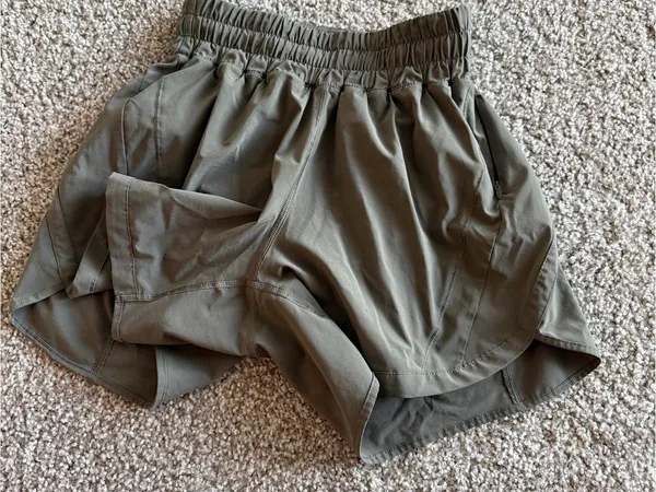 Lululemon Track That High-Rise Lined Short 5" Light Olive Green Color Size 4 - Image 6