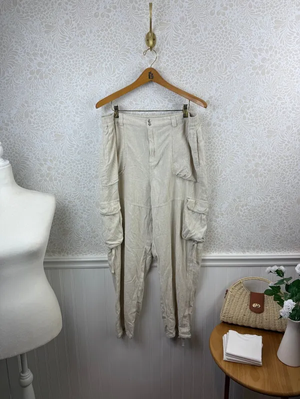 By Anthropologie Cream Linen Blend Beach Cargo Pants - Size - Medium - Image 3