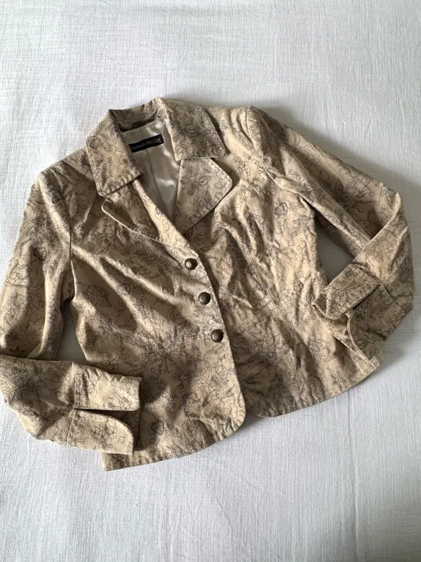 Pamela McCoy Suede Tan Floral Suede Jacket, Medium - Image 4