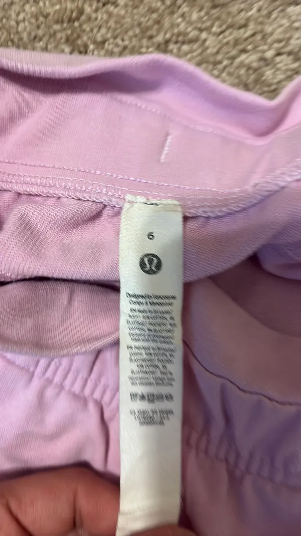 Lululemon shorts  - Image 4