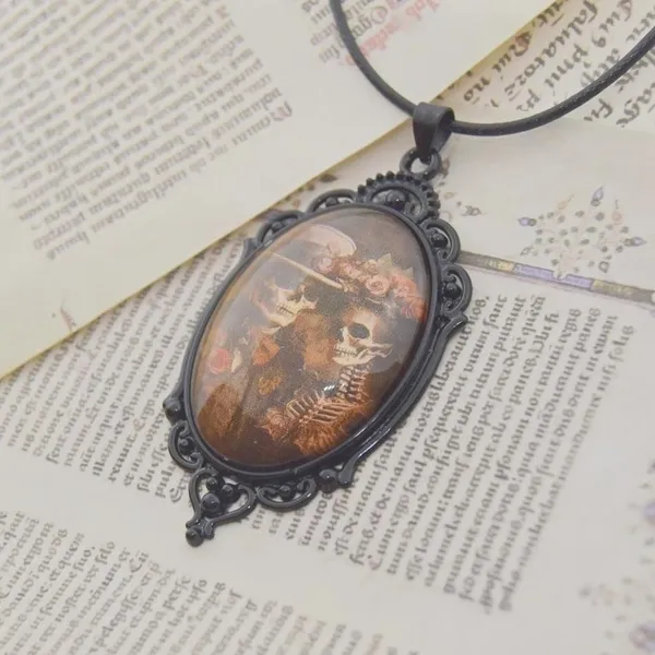 Skeleton Gothic Cameo Necklace Black - Image 3
