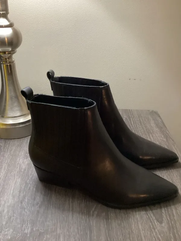 Marc Fisher  Black Leather Pointed Toe Ankle Booties - Image 3
