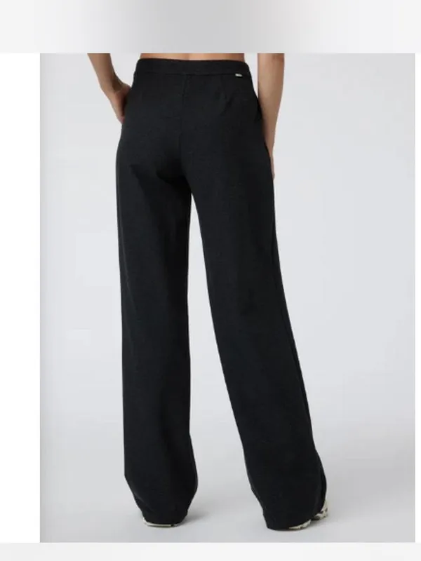 Vuori Elevation Trouser Black Heather Pant - Image 2
