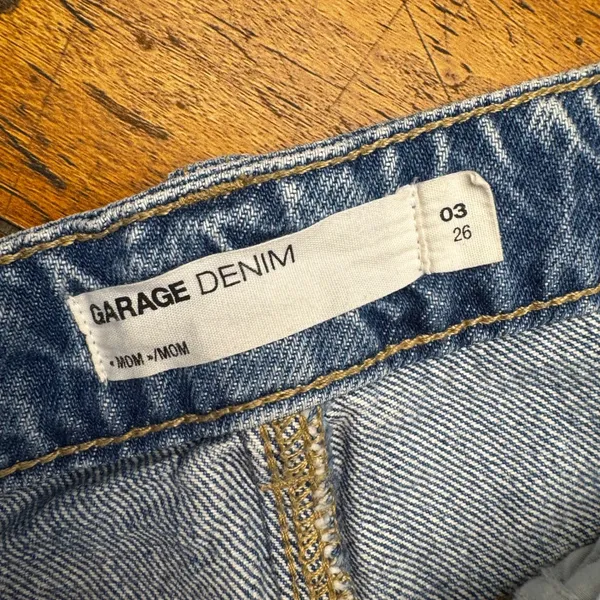 Garage Denim Mom Jeans Blue Distressed Ripped High Rise‎ Womens Size 03 26 - Image 4