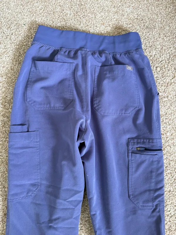 FIGS Yola Skinny Scrub Pants - Image 4