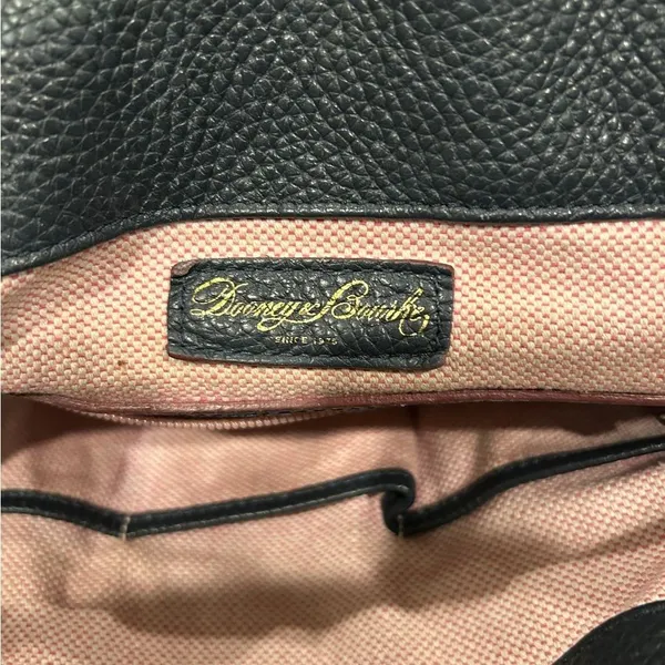 Authentic Dooney & Bourke Lucca Pebble Leather Logo Lock Sac - Image 3