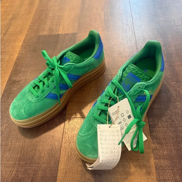 adidas Gazelle Indoor Green Blue Gum Sneakers Women's Size 6.5 - Image 3