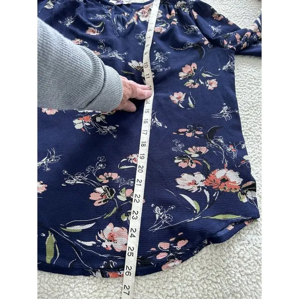Fun2Fun Navy Blue Floral Boho Kenmore Split Neck Stretch Blouse Size S - Image 9
