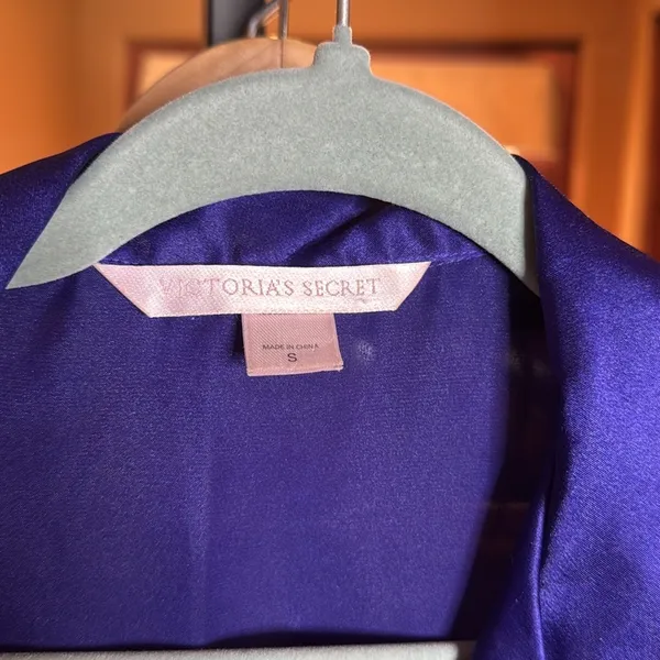 Vintage Victoria’s Secret Dark Purple Satin Pajama Set LS Top & Short Size Small - Image 2