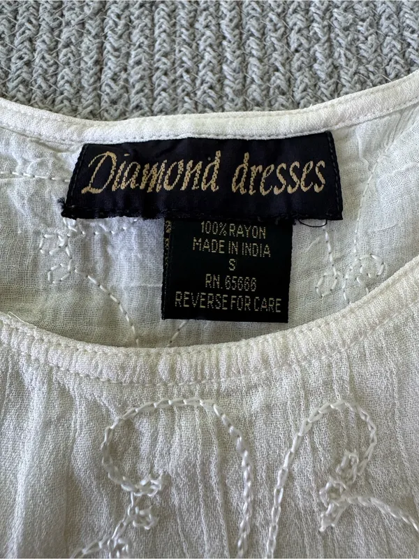Vintage Diamond Dresses Ivory Floral Embroidered Tie Back Sleeveless Maxi Dress - Image 6