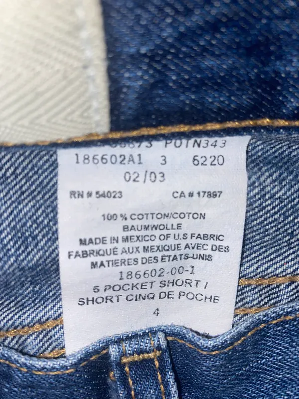 Gap Vintage Dark Wash Jean Shorts - Image 3