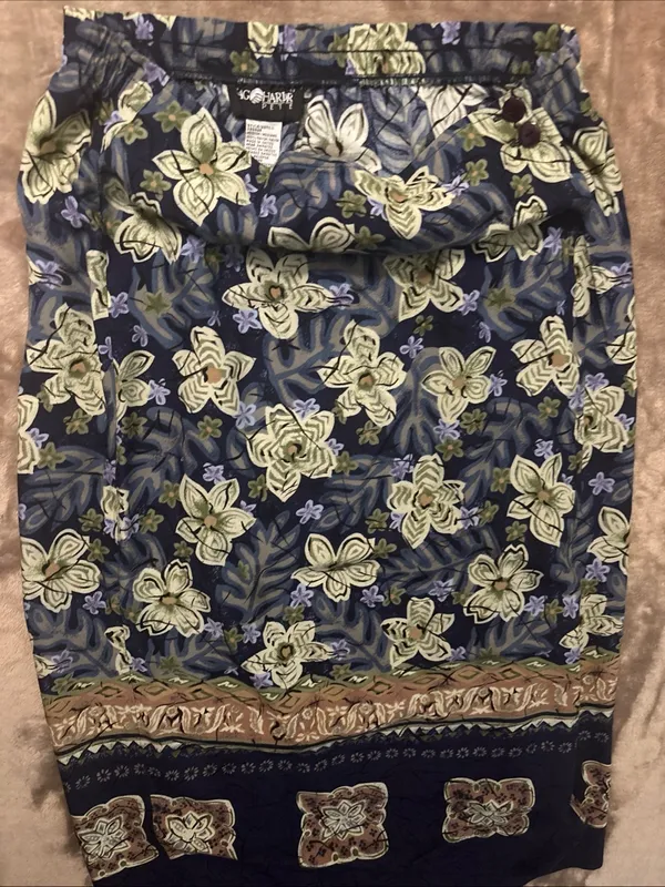 Sag Harbor Petite Pencil Skirt Women’s Size M Navy Floral with Border Print - Image 3