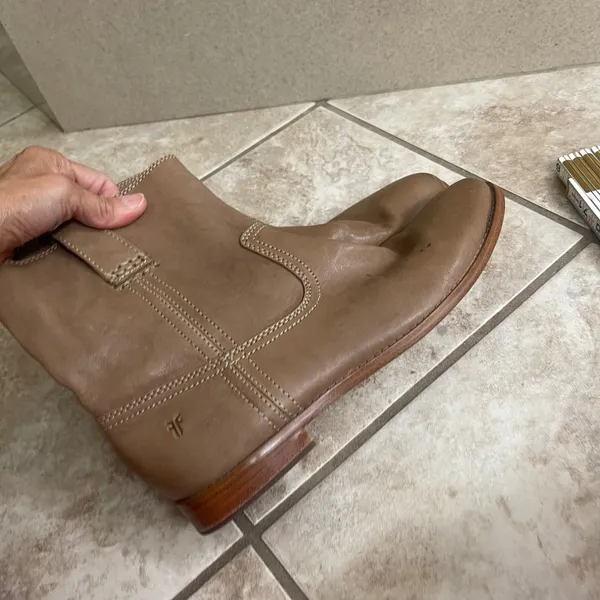 Frye Anna Leather Pull On Western Boots Tan Taupe Low Heel Mid Calf size 8M - Image 5