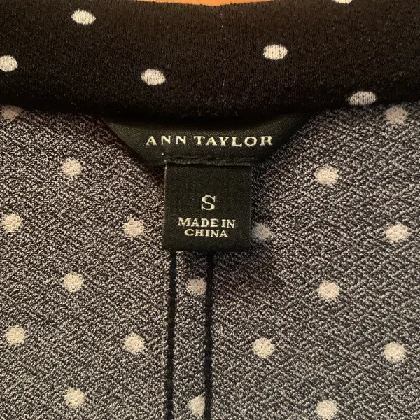 Ann Taylor Long Sleeve Black And White Polka dot Scoop Neck Blouse Size Small - Image 3