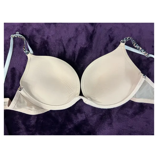Victoria’s Secret Push-Up Plunge - Image 2