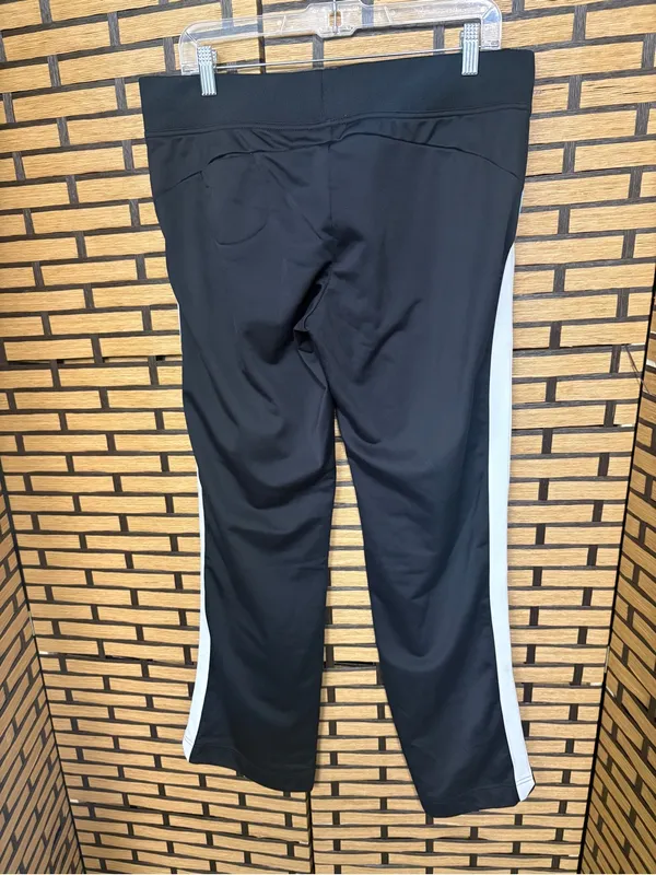 Nike black active pants size large - Image 2