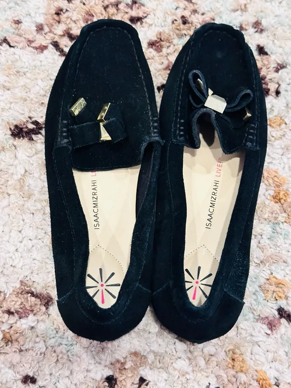 Isaac Mizrahi Live! Imalia Black Suede Bow Loafers Size 8M - Image 2