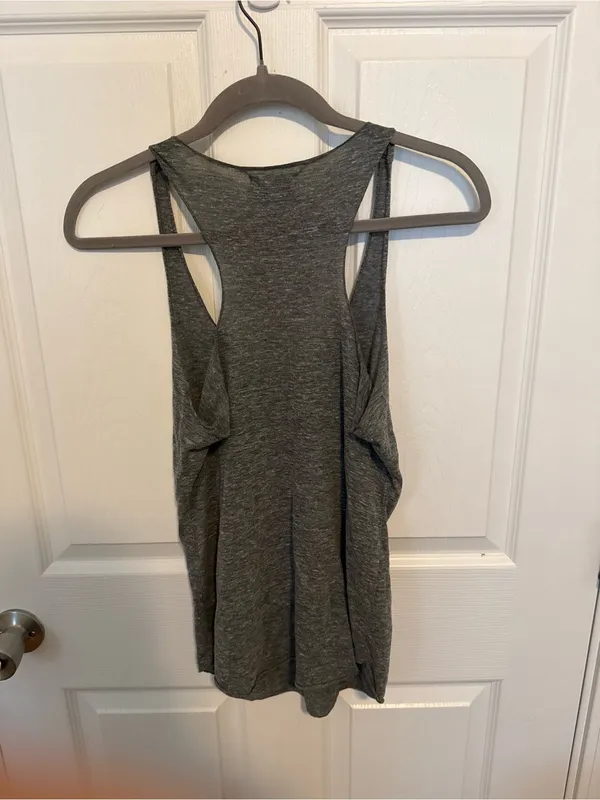 Small Forever 21 Gray Tank Top - Image 3