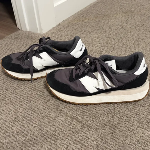 New Balance Charcoal and Black Sneakers - Image 2
