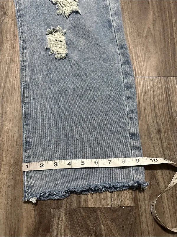 Women’s Straight-Leg Embroidered Light Blue Jeans - Image 10