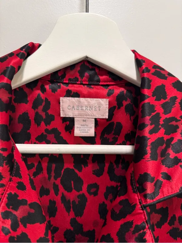 Cabernet red and black Satin Leopard Print Button Down Pajama Top Size M - Image 2