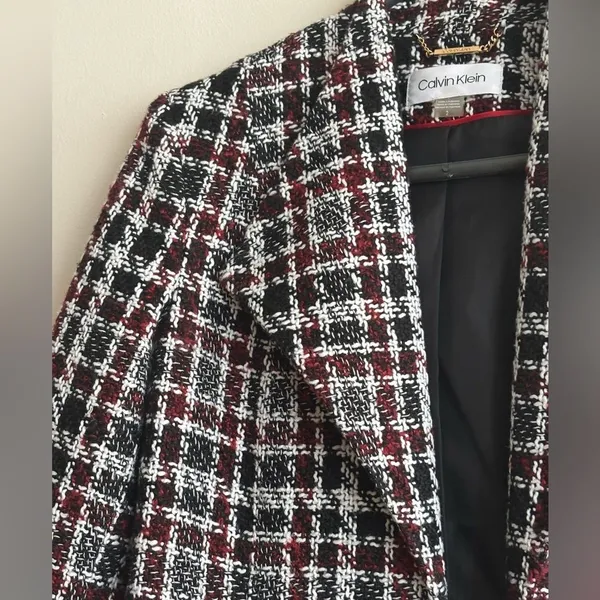 Calvin Klein Women’s Black, White, and Red Plaid Blazer Jacket Size 2 - Image 6