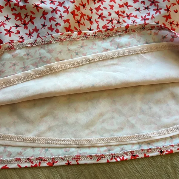 Princess Polly Red Floral Mini Skirt size 4 - Image 2