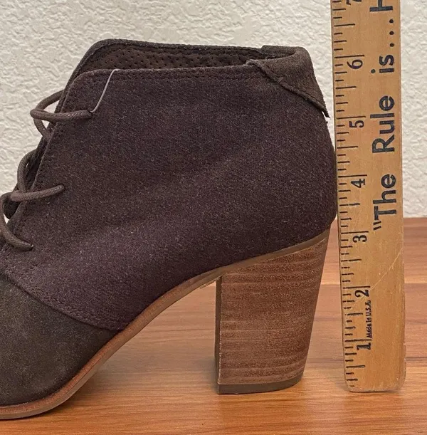 TOMS Women’s Lunata Chocolate Brown Suede/Wool Lace Up Booties Size 8 NWT - Image 9