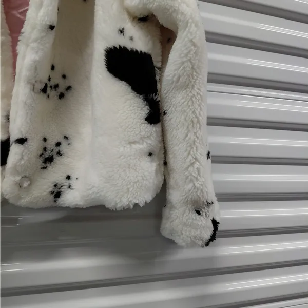 Juicy Couture Women’s Spotted Faux Fur Jacket White Black Cow Print Large Coat - Image 7