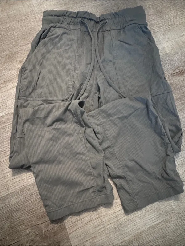 LULULEMON “Ready to Rulu” cropped jogger size 2 - Image 3