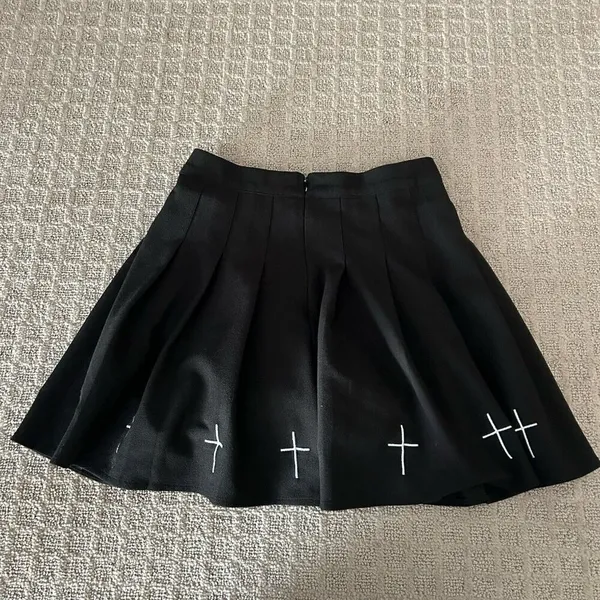 XMM Black Midi Skirt Skort White Crosses Knit Womens Size‎ 1 Goth Retro Gothic - Image 5