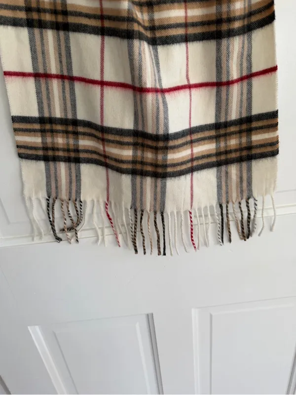 V. Fraas Cashmink Plaid Scarf Ivory Beige Black Red Polyester Fringe Germany - Image 4