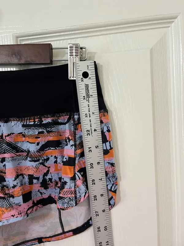 Lululemon Speed Up Short 2.5 Inversion Multi Size 4 Athletic Running Workout - Image 8