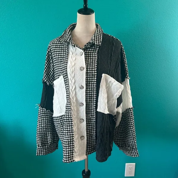 POL Houndstooth Sweater Shacket Black & Cream Oversized Patchwork Shirt Jacket S - Image 2