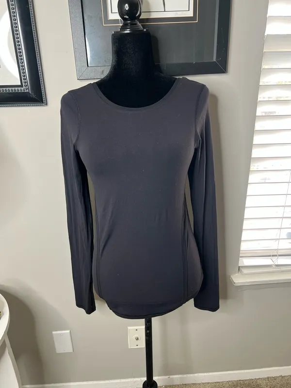 Lululemon align and define long sleeve tee 6‎ Black - Image 8