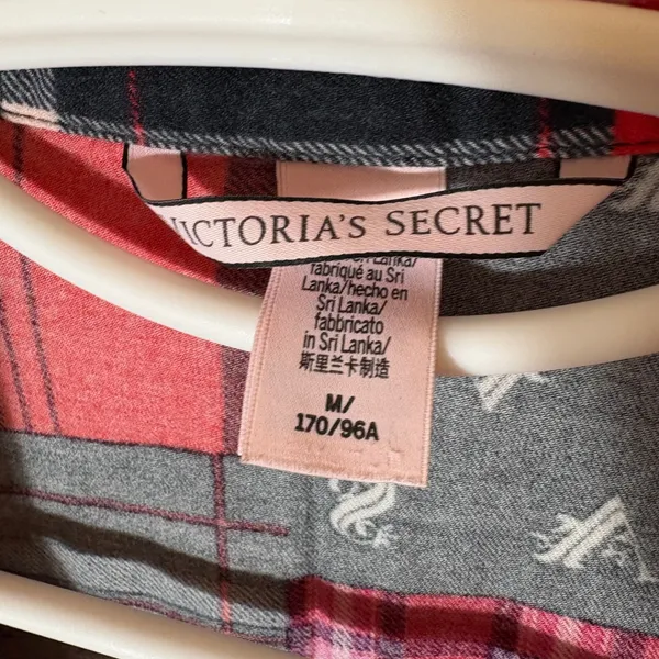 Victoria's Secret‎ Patchwork Plaid Sleep Shirt Button Front Size Medium - Image 4