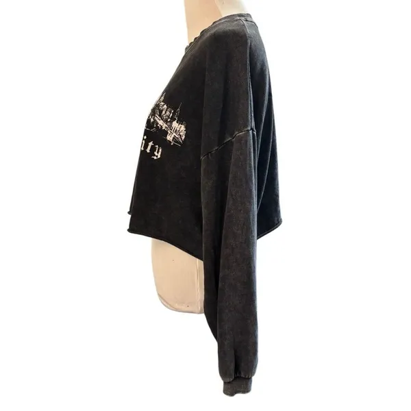 Garage Cropped New York City Sweatshirt Black Washed Graphic Pullover Size L - Image 4