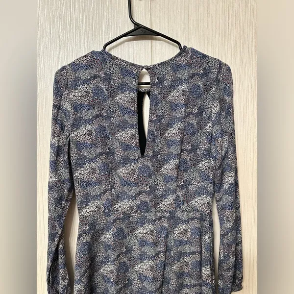 Abercrombie‎ & Fitch Fit to Flatter Blue Floral Mini Dress-S - Image 3