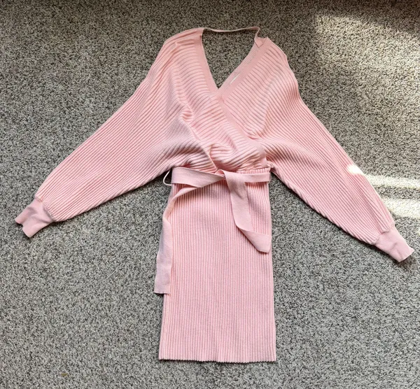 Boutique Chic pink wrap sweater dress - Image 5
