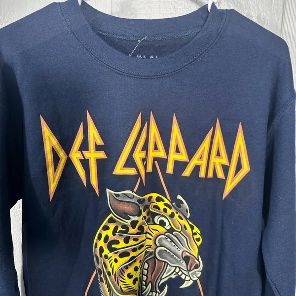 Def Leppard Animal 1987 Navy Sweatshirt Size Small NWOT - Image 5