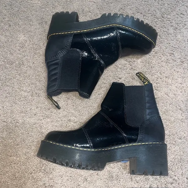 Dr.‎ Martens Rozalie Distressed Patent Heeled Chunky Chelsea Boots Black 9 - Image 5