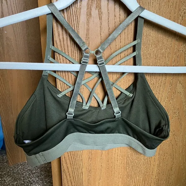 Marika green Racerback sports bra size small - Image 2