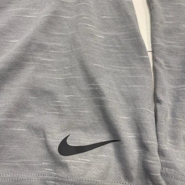 Nike Women's Light Gray Hoodie Sweatshirt - Image 4