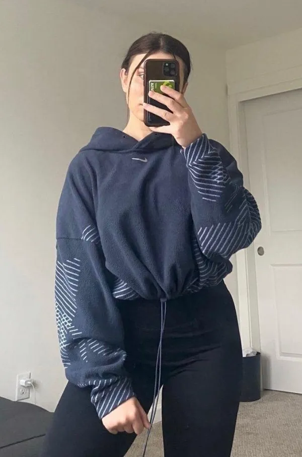 Nike Crop Therma Fleece Jacket - Image 2