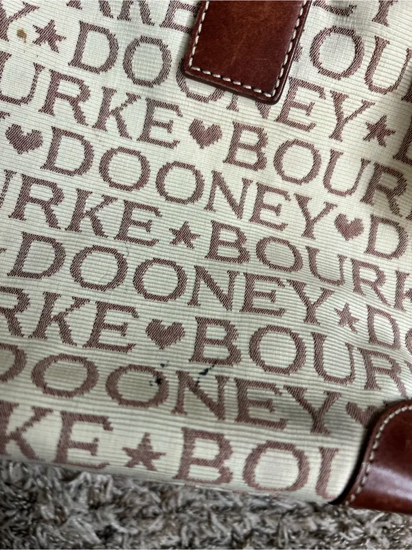 Dooney & Bourke Tan Logo Canvas Vintage Shoulder Bag Heart Star Detail - Image 3