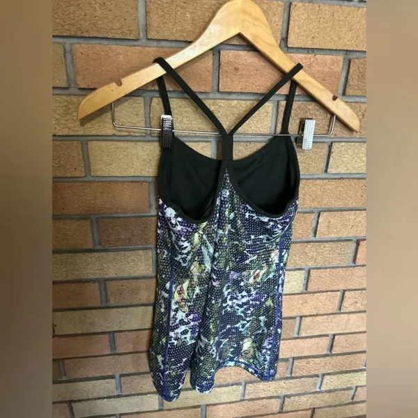Lululemon Power Y Tank Lion Floral Sport White Multi / Gator Green Size 4 - Image 5