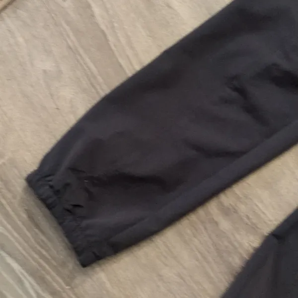 Orvis gray jogger outdoor pants size 6 - Image 3